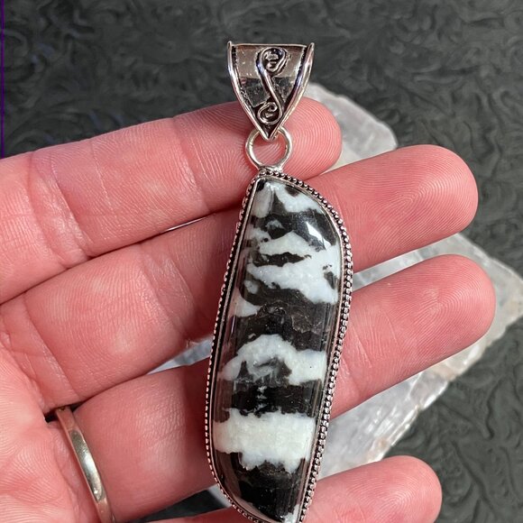 Long Swoosh Zebra Jasper Agate Natural Pendant Gemstone Crystal Jewelry - Picture 5 of 8